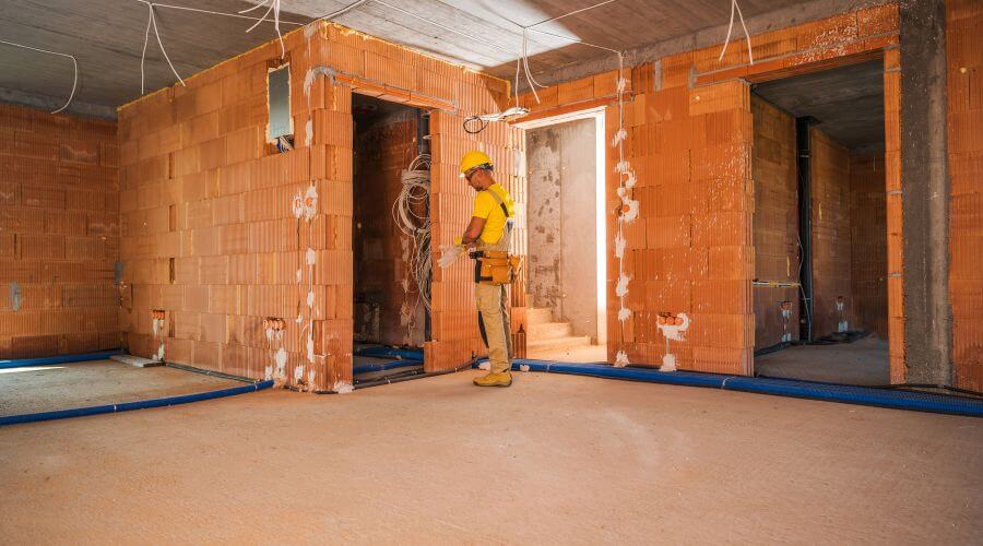 Expert Emergency Roof Repairs services in Crowley, CO